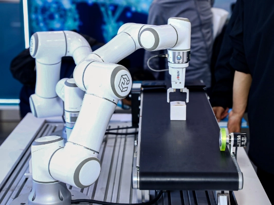 艾利特机器人在协作型机器人领域地位如何？