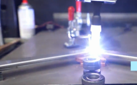 优傲UR协作机器人焊接应用工序视频案例 实现产线自动化