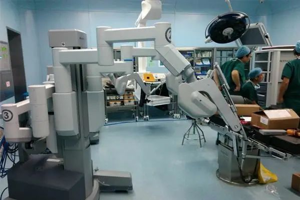 国内已经获批的手术机器人(国产手术机器人现状)