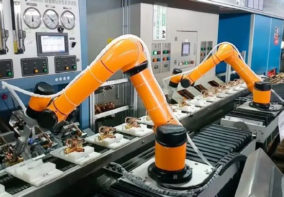 上海“封控”供应链承压，协作机器人销量大幅走高