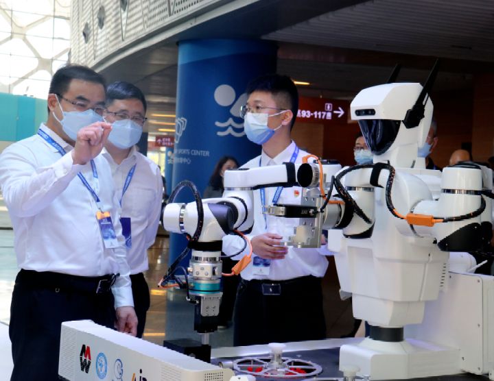 墨影科技作为“科技抗疫”企业代表 在全国双创周深圳会场成果展示